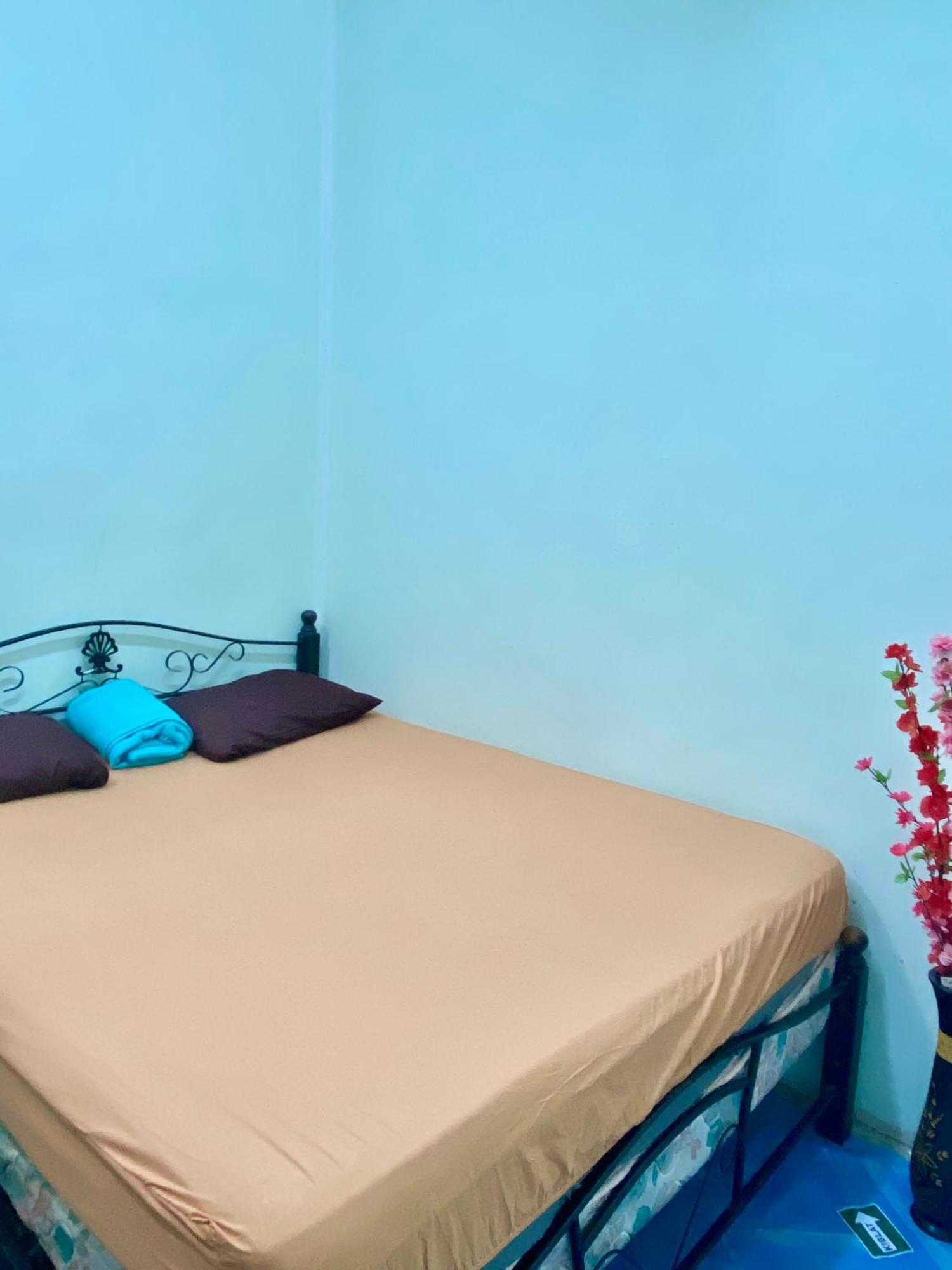 Umi Homestay Batu Buruk Kuala Terengganu Exterior foto